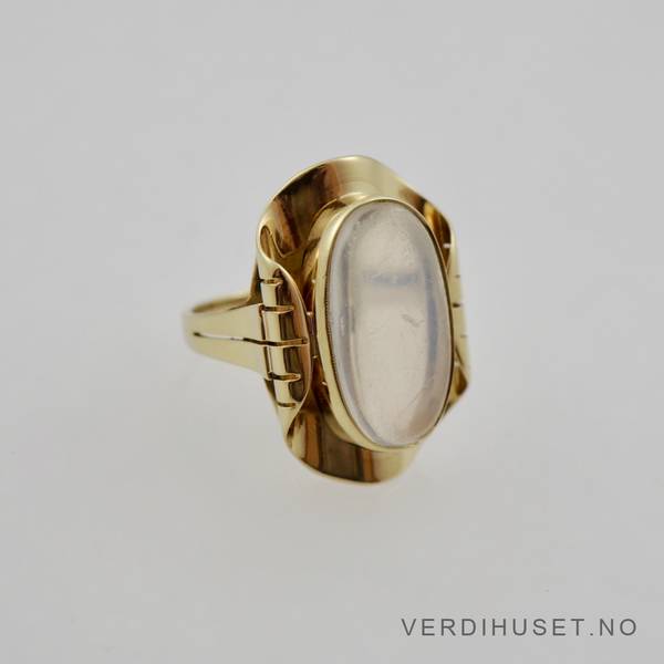 Hovedbilde Ring i 14 K gull med stor sten