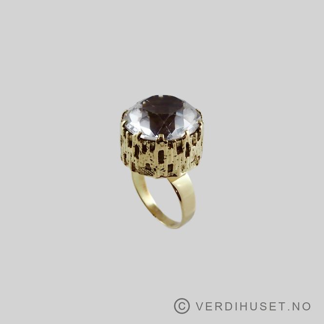 Hovedbilde Ring i 14 K gull med blank sten