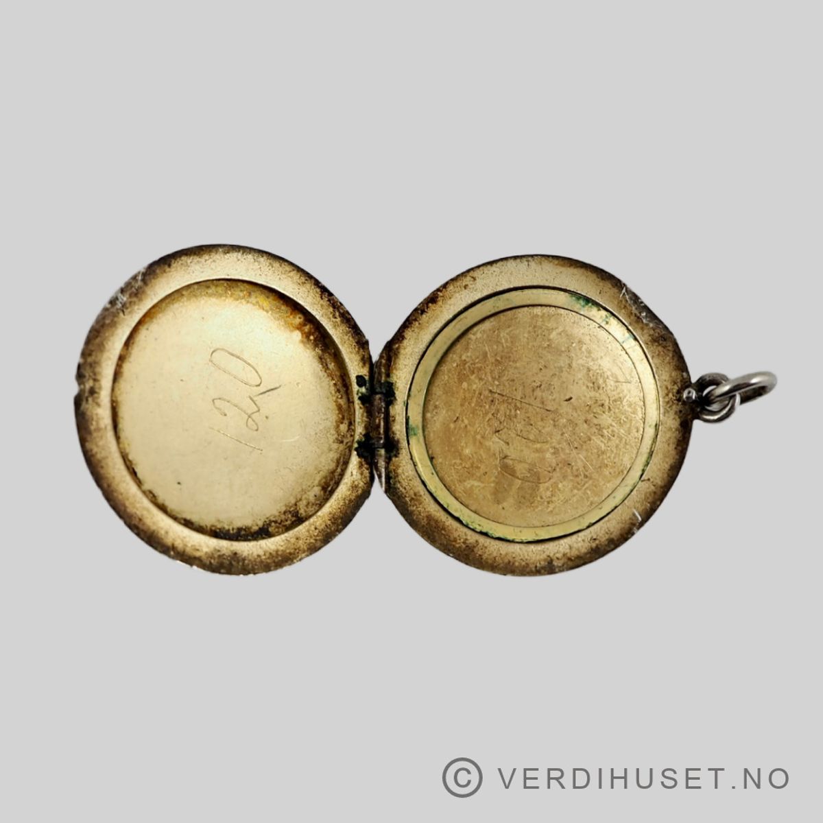 Anheng/Medaljong i sølv med emalje