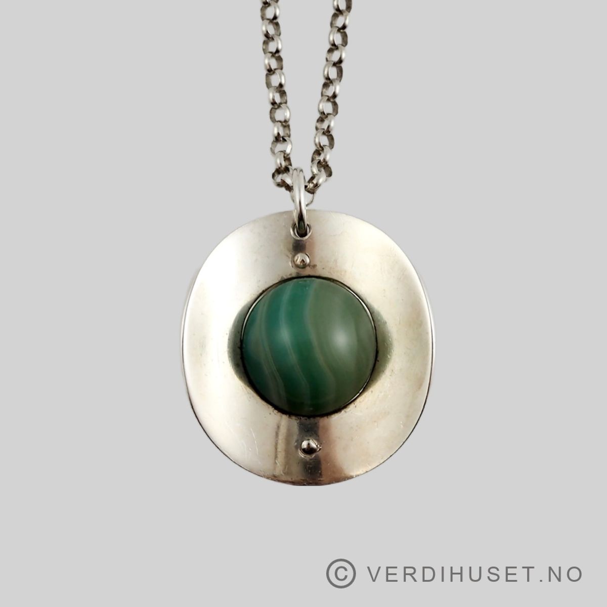 Anheng i sølv med kuleformet sten - Tone Vigeland