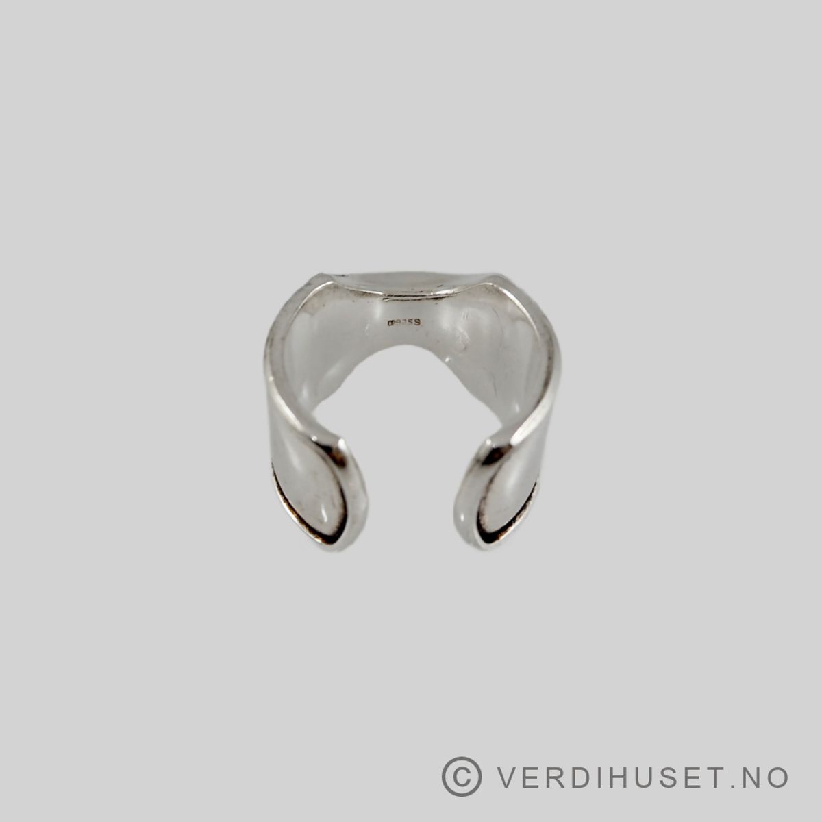 Ring i sølv - Tostrup