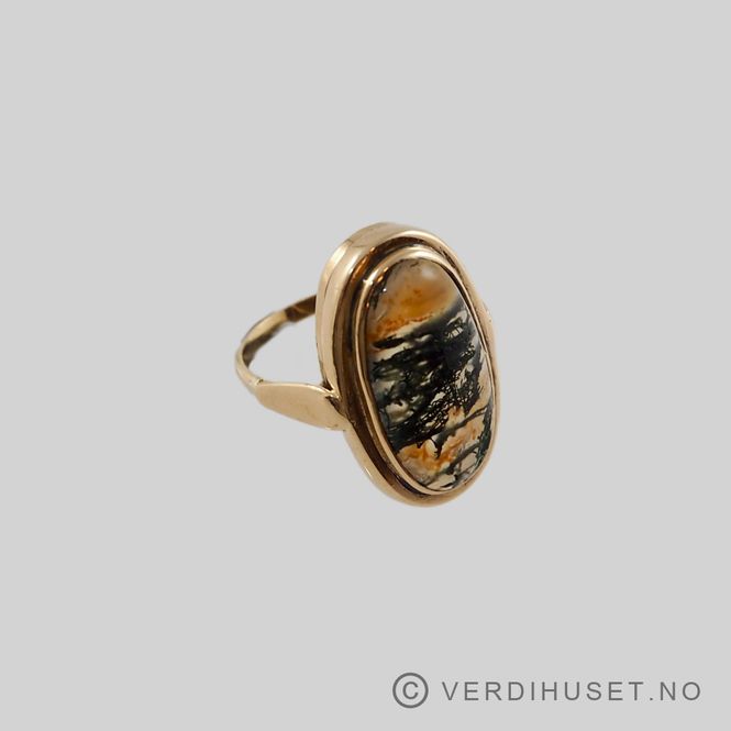 Hovedbilde Ring i 14 K gull med sten