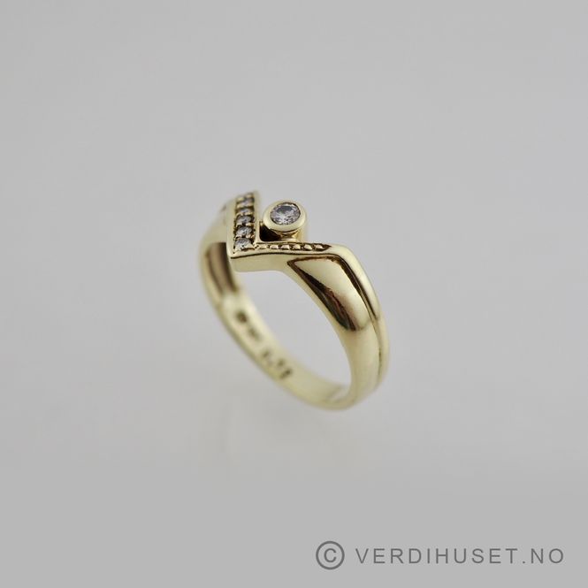 Hovedbilde Ring i 14 K gull med diamanter