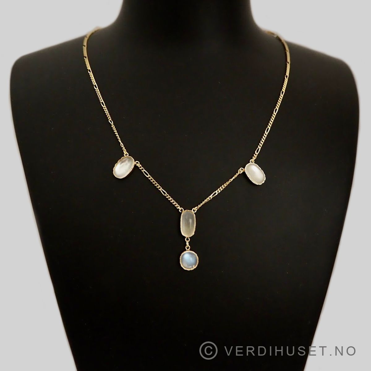 Halssmykke i 14 K gull med stener