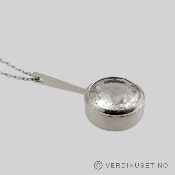 Hovedbilde Anheng i sølv med stor blank sten - H. Rasmussen