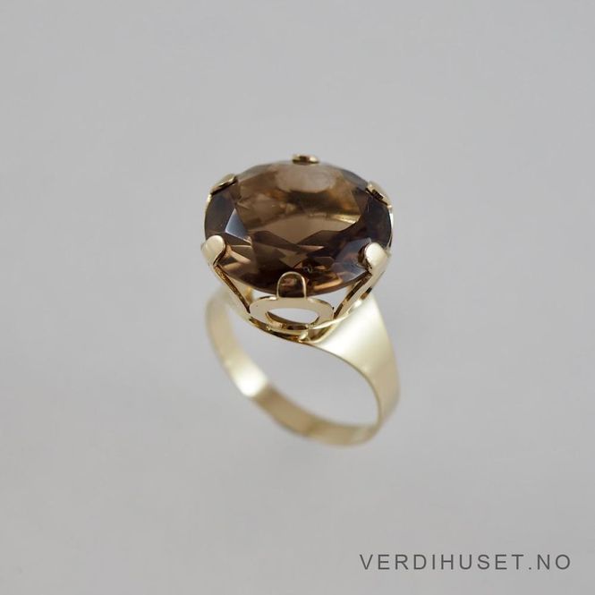 Hovedbilde Ring i 14 K gull med stor brun sten